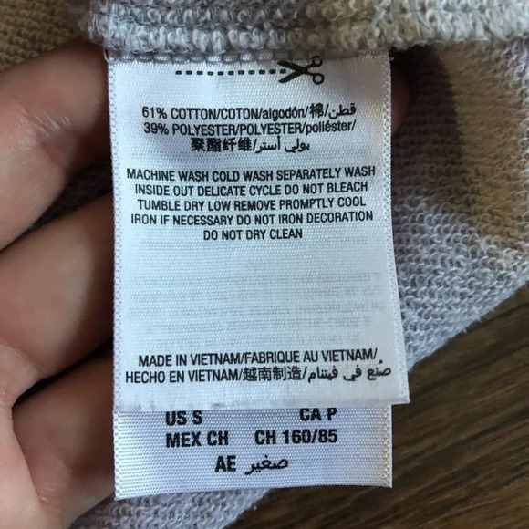 💎 Juicy Couture Crop Sweater in Grey 💎 - Picture 8 of 8